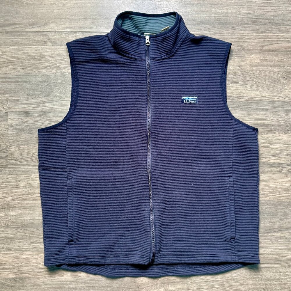 L.L. Bean Men's Airlight Vest - Navy